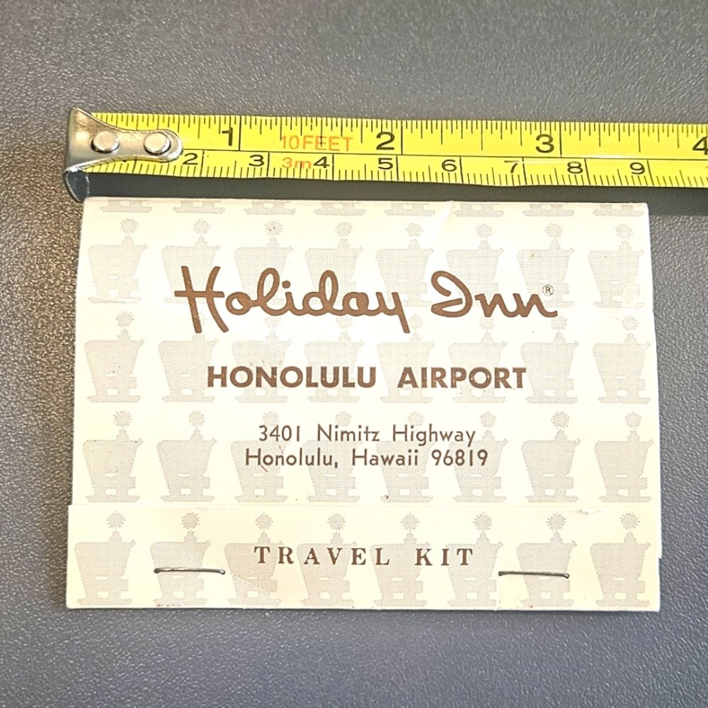 Vintage Holiday Inn Honolulu Airport Travel Kit - Picture 3 of 5